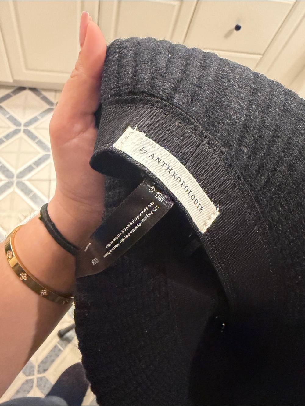 Anthropologie Wavy Cloche Hat in Black - Picture 4 of 4